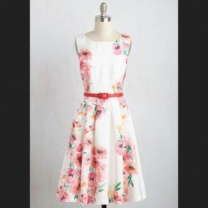 Gorgeous Modcloth L Floral Belted Sleeveless Dress